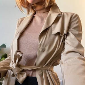 Light trench coat